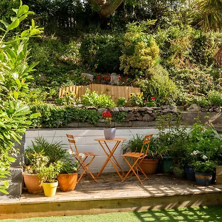 Number 4 - Stylish 1 Bedroom House In Truro, Cornwall Holiday home *